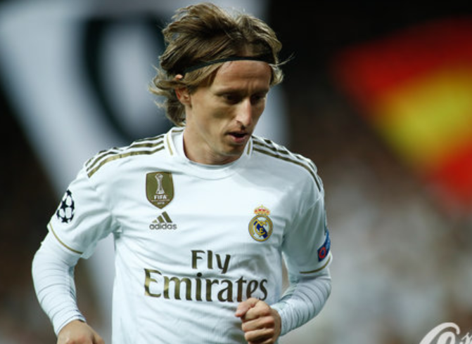 足协罕见为他开绿灯，中甲罕见有归化球员，对其它球队公平吗？